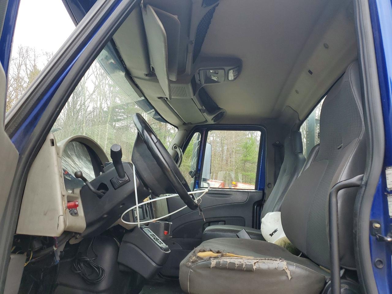 2008 International 4300 BOX Truck