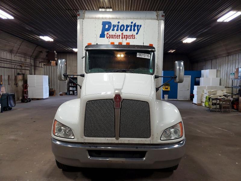 2017 Kenworth T370 BOX Truck