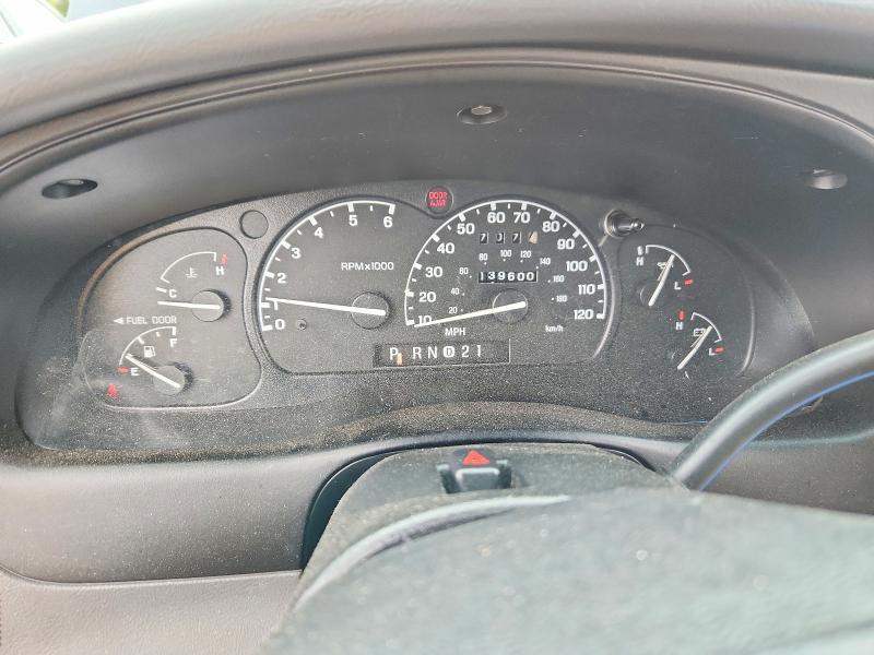 2000 Ford Explorer xlt