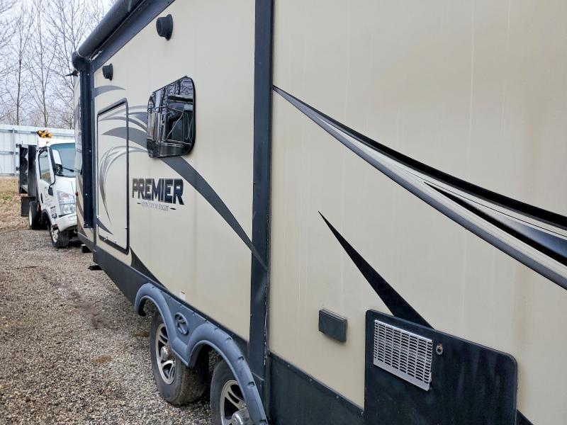 2017 Keystone Recreational Vehicle (rv)