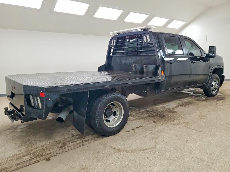 2022 Chevrolet Silverado K3500 LT
