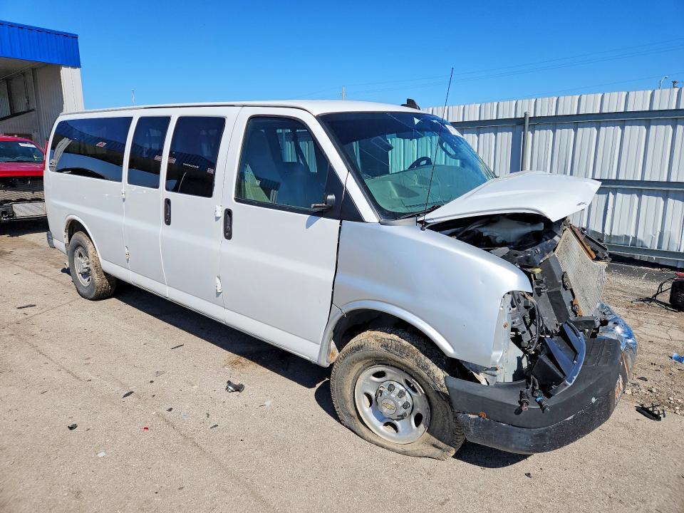 2016 Chevrolet Express G3500 LT