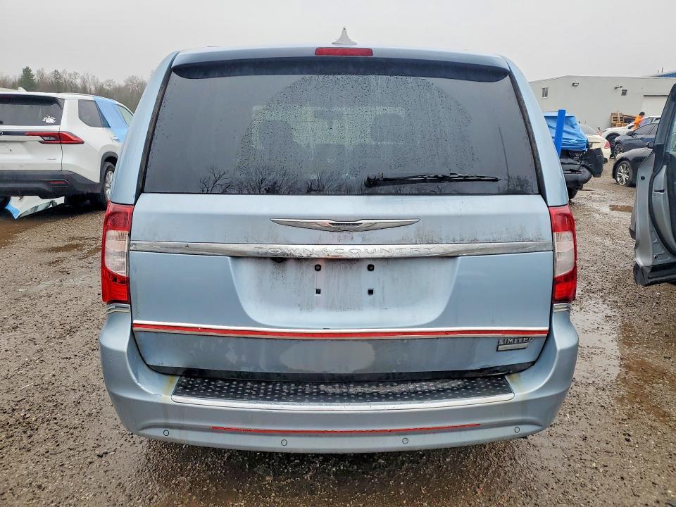 2013 Chrysler Town & Country Limited
