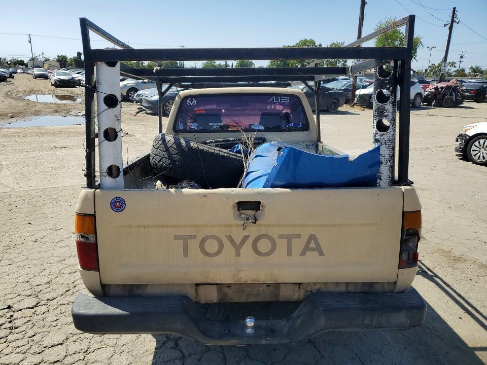 1990 Toyota Pickup Base