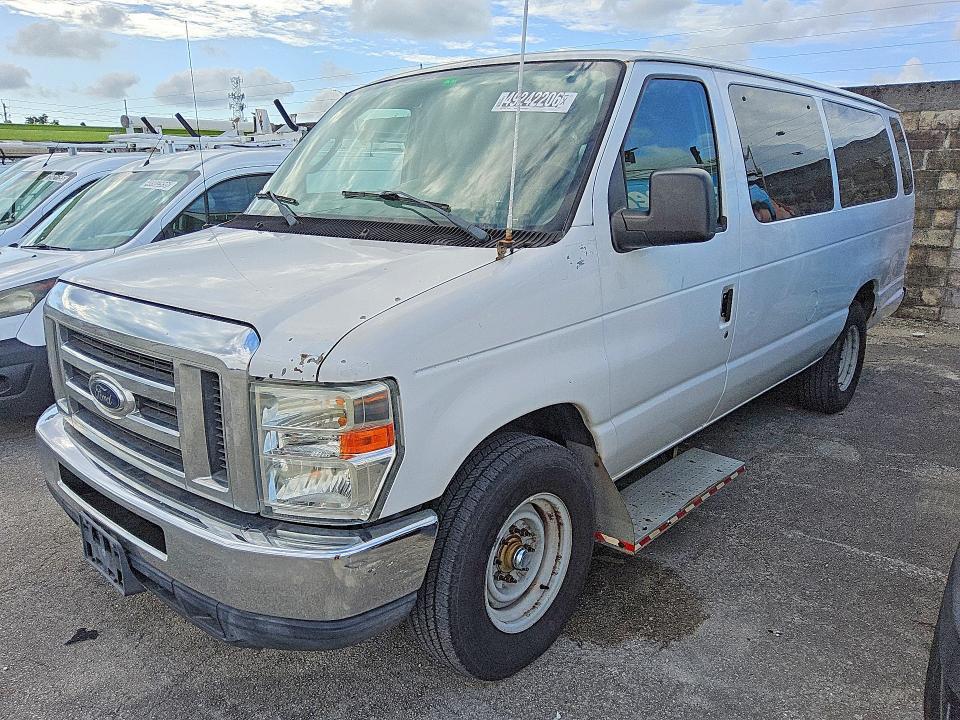 2012 Ford Econoline E350 Super Duty Wagon