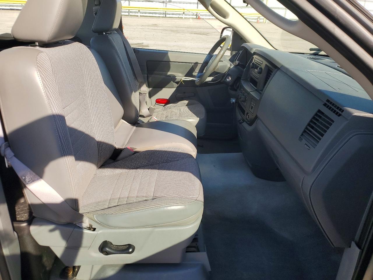 2006 Dodge RAM 1500 ST