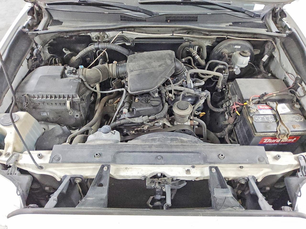 2016 Toyota Tacoma SR
