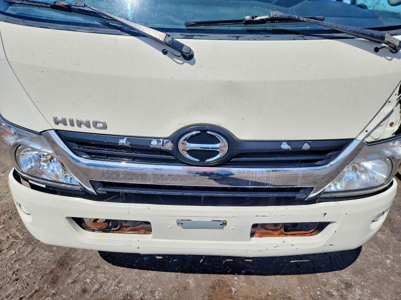 2016 Hino 195
