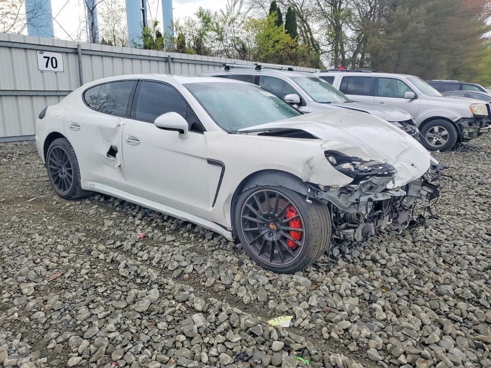2014 Porsche Panamera Turbo