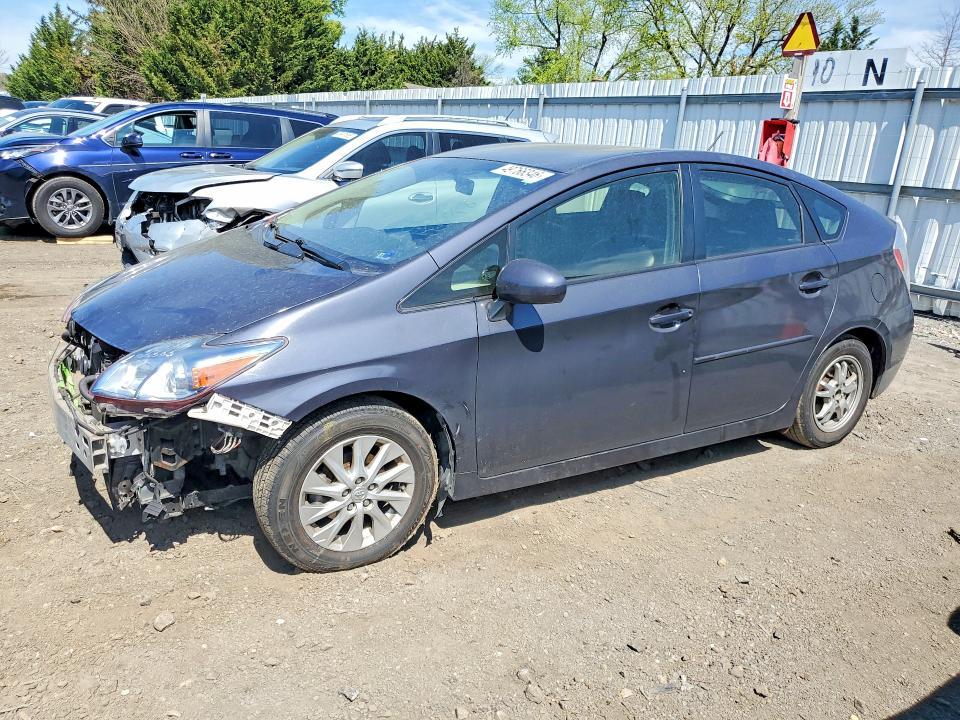 2015 Toyota Prius Plug-in Hybrid Base