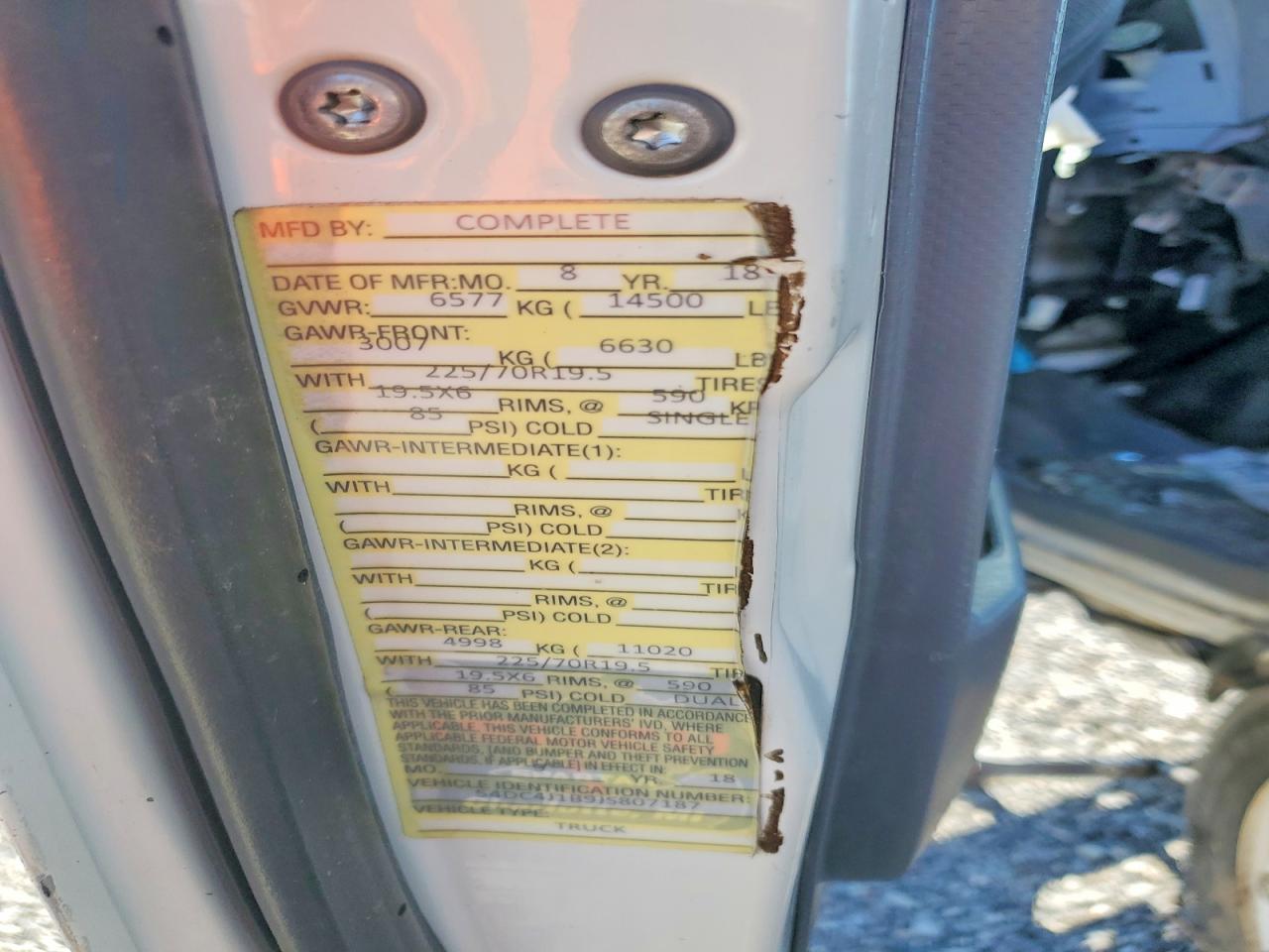 2018 Isuzu NPR HD BOX Truck