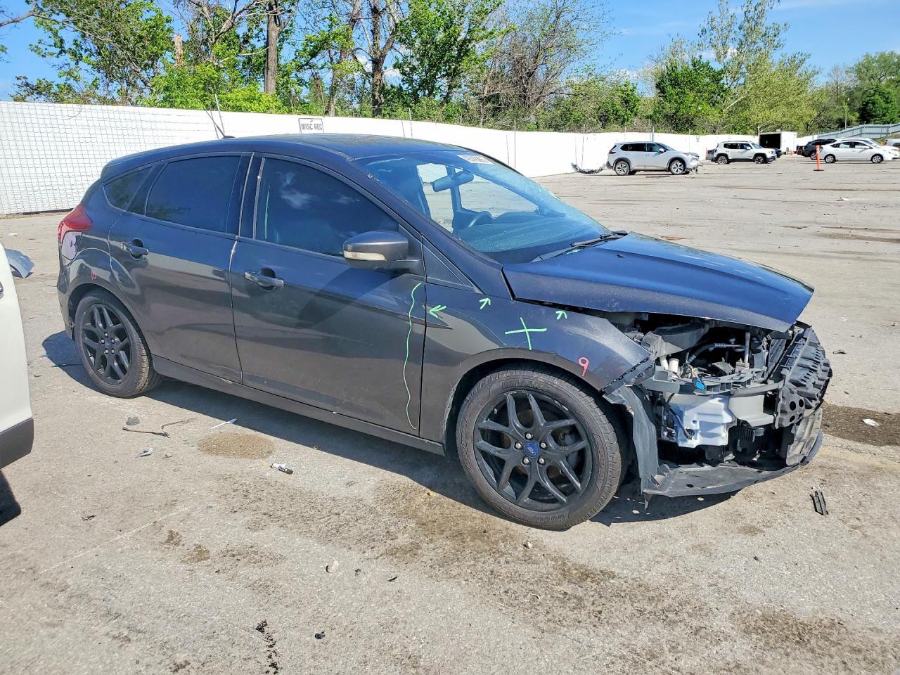 2016 Ford Focus se