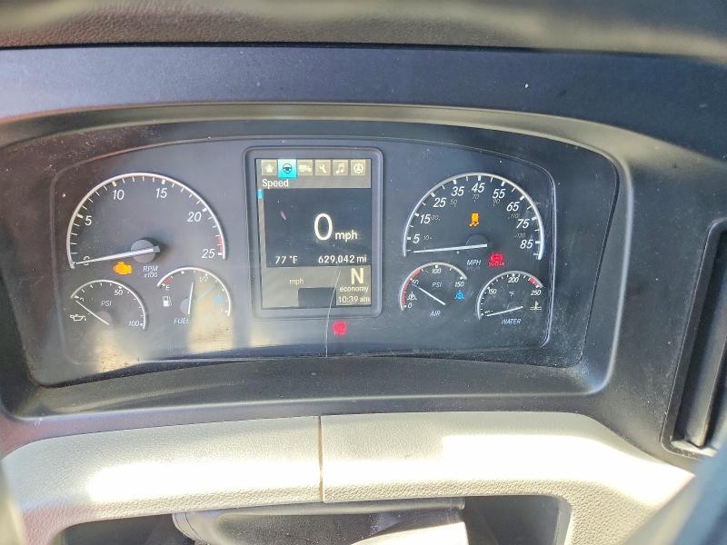2020 Freightliner Cascadia 126 Semi Truck