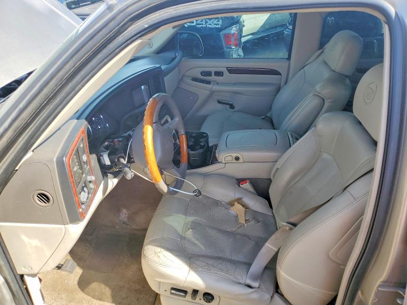 2002 Cadillac Escalade Luxury