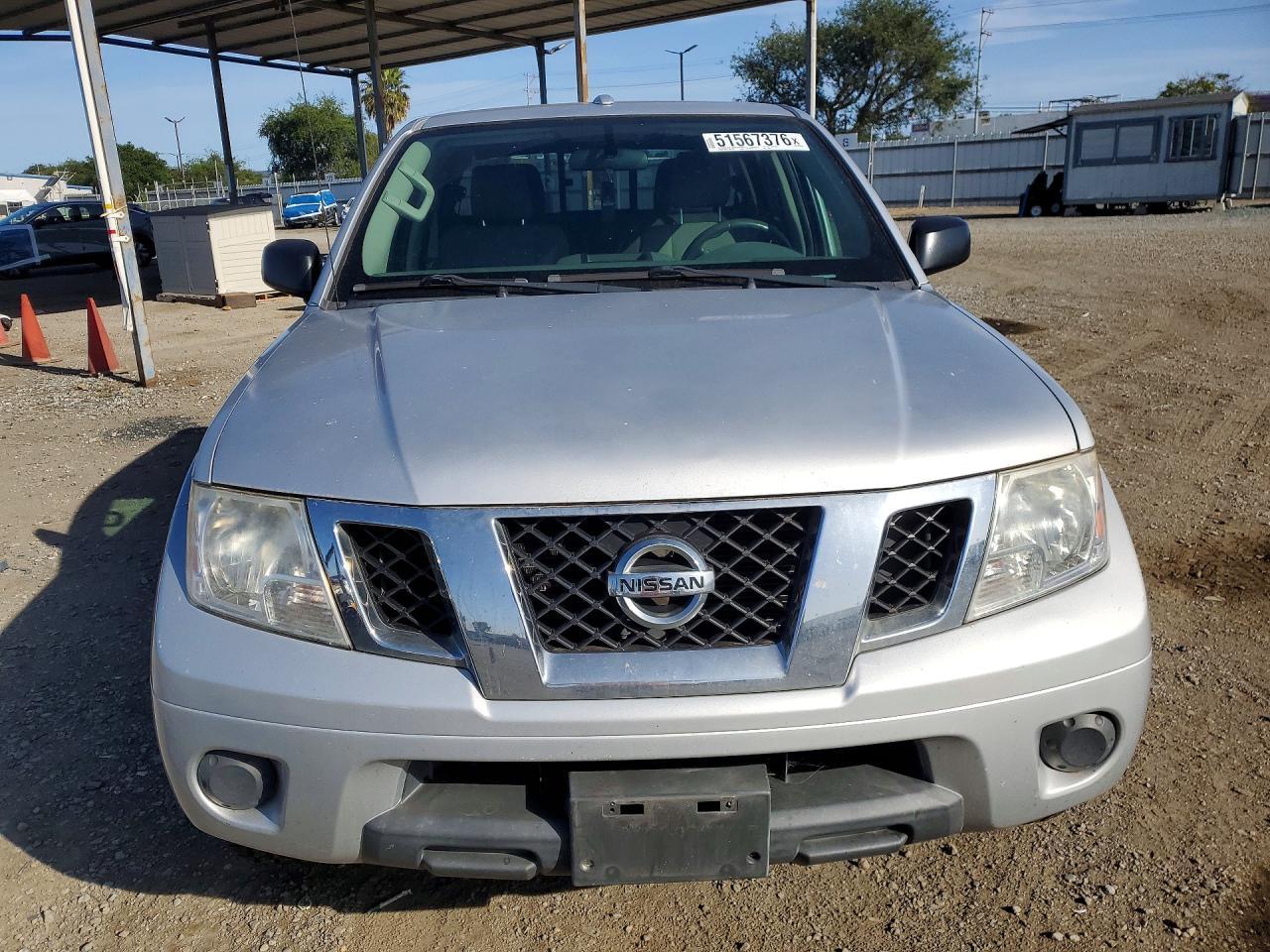 2017 Nissan Frontier SV