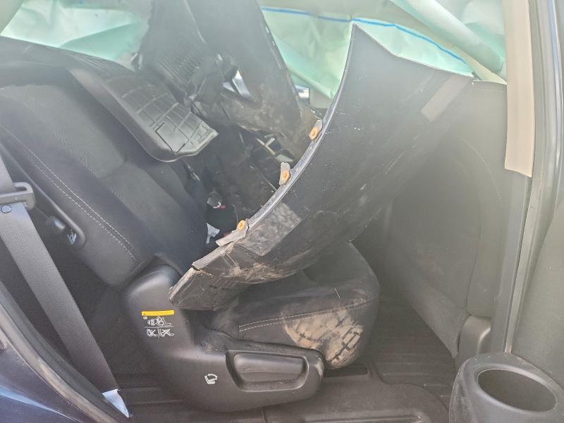 2016 Nissan Pathfinder sv