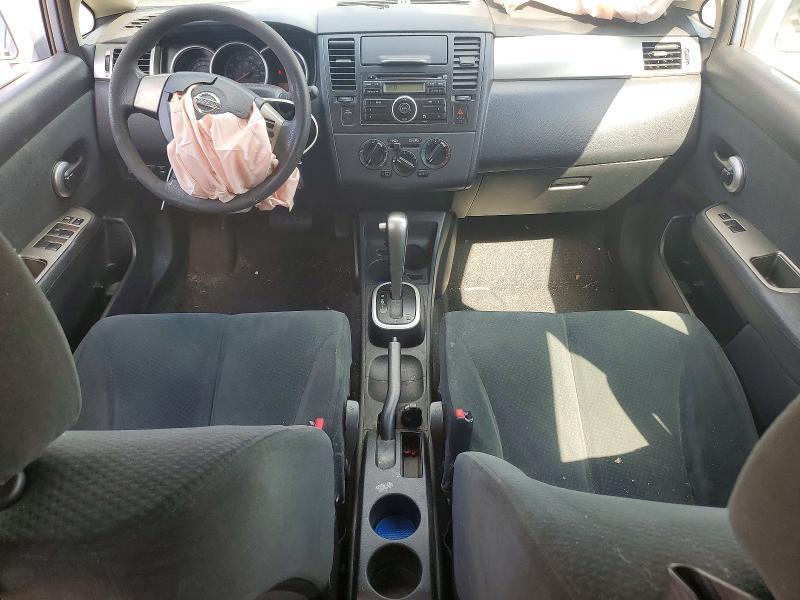 2010 Nissan Versa 1.8 s