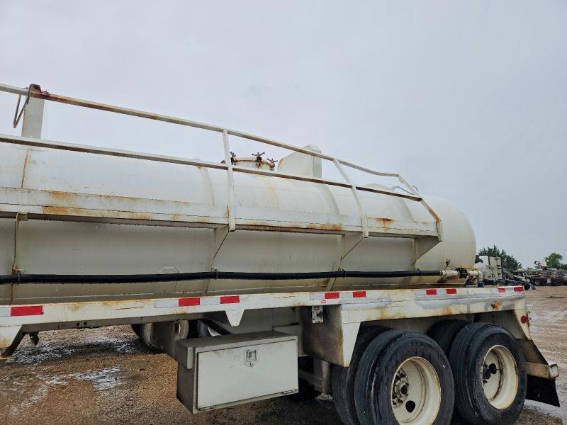 2014 Overland Fuel Tank Trailer