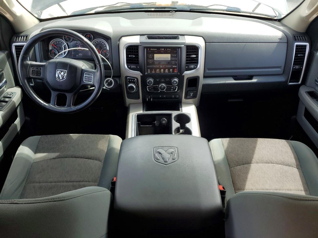 2015 Dodge RAM 1500 SLT