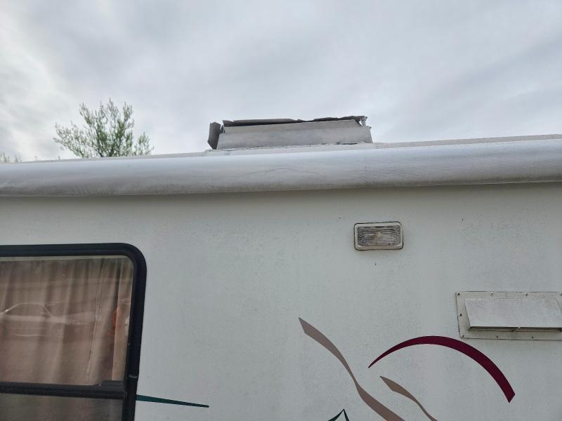 2000 Coachmen Camper
