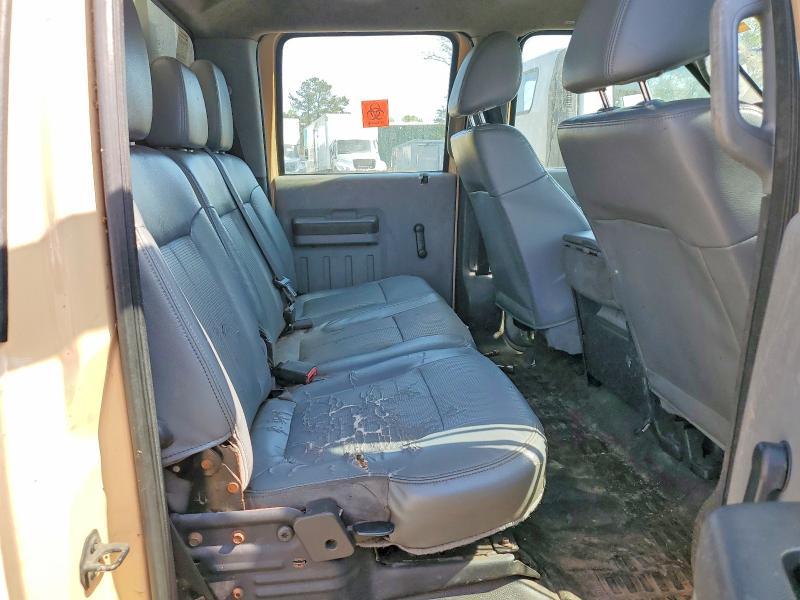 2014 Ford F450 Super Duty Flatbed Truck