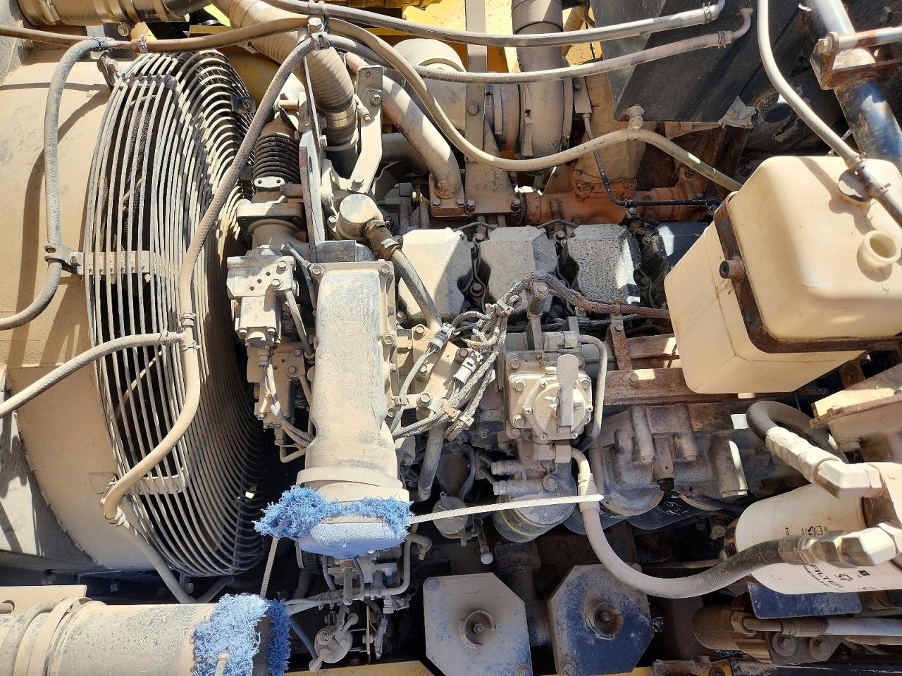 2010 Komatsu HM400-2-Articulated Haul Truck