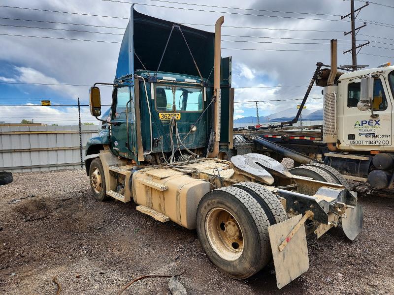 2017 Mack CXU612 Semi Truck