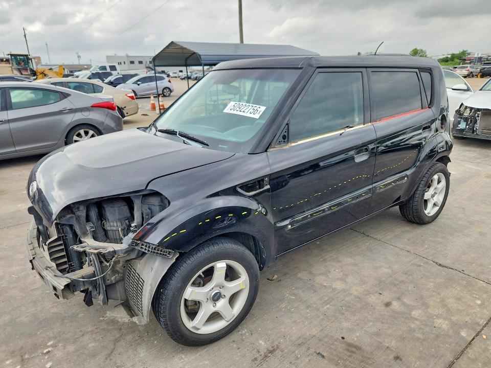 2010 KIA Soul +