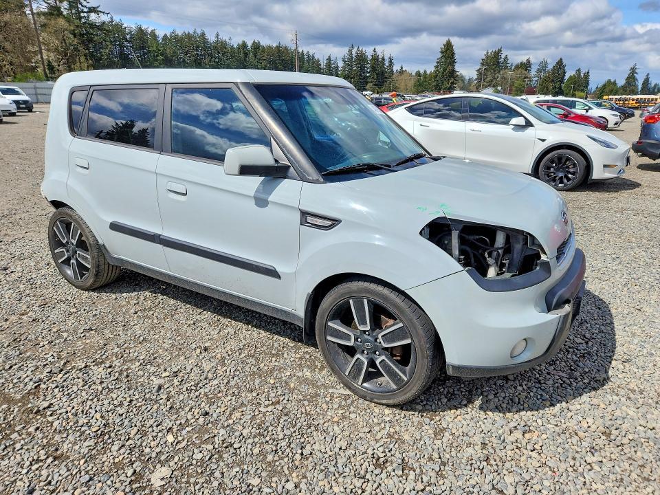 2010 KIA Soul +