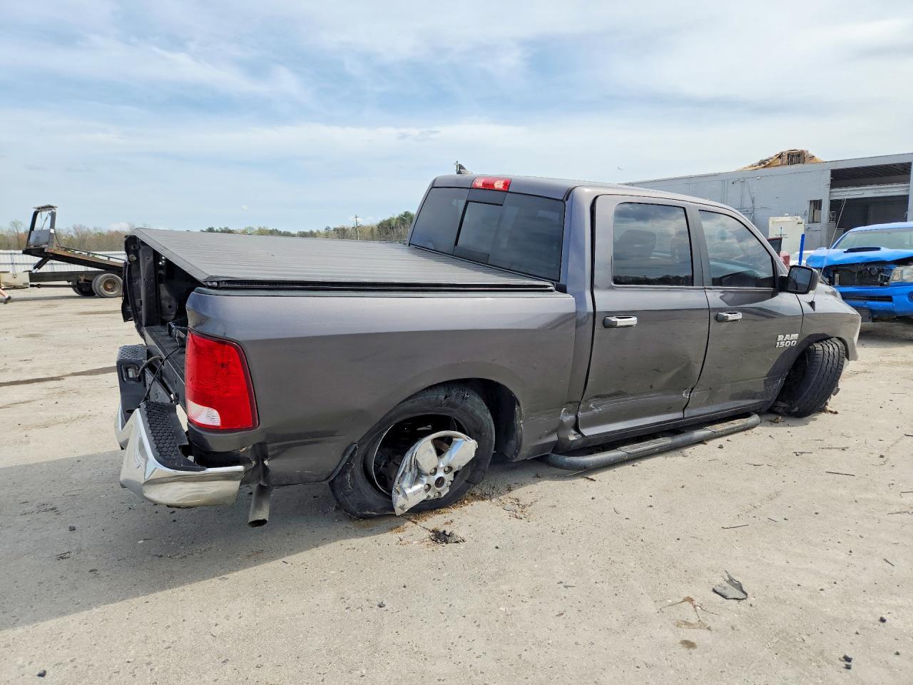 2018 Dodge RAM 1500 SLT
