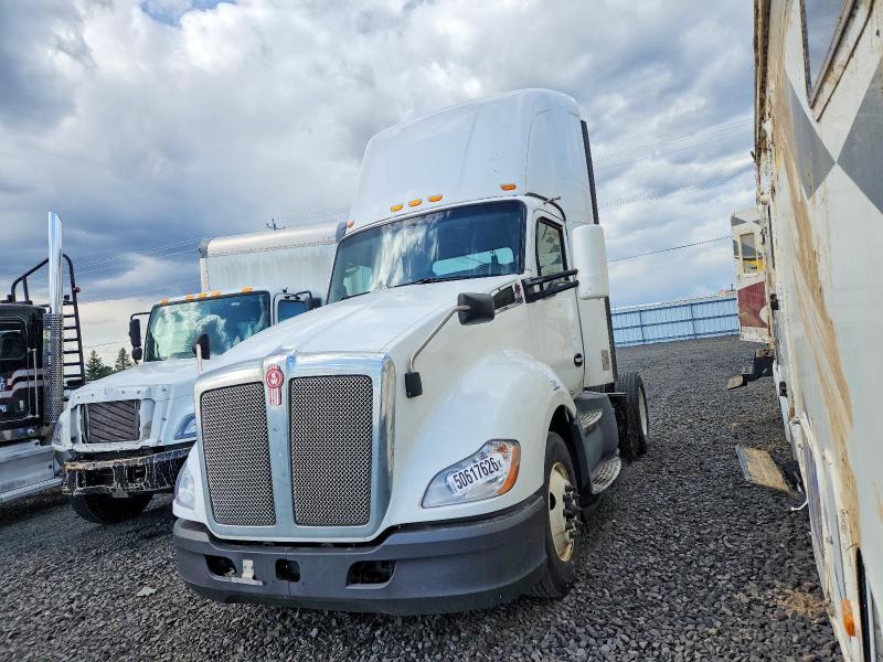 2021 Kenworth T680 Semi Truck