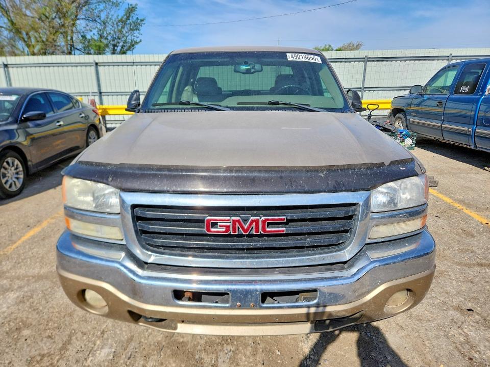2005 GMC New Sierra C1500