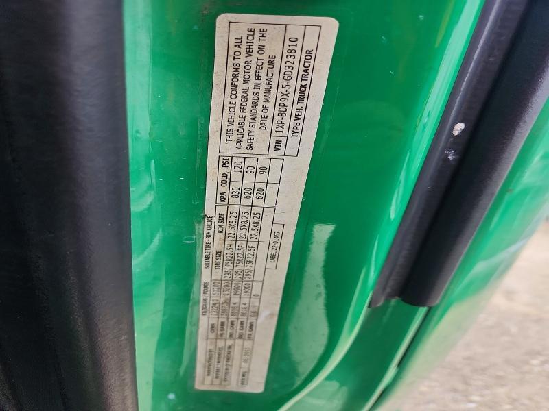 2016 Peterbilt 579 Semi Truck