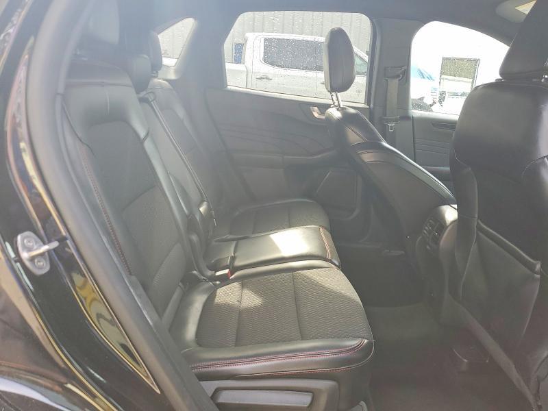 2024 Ford Escape st Line