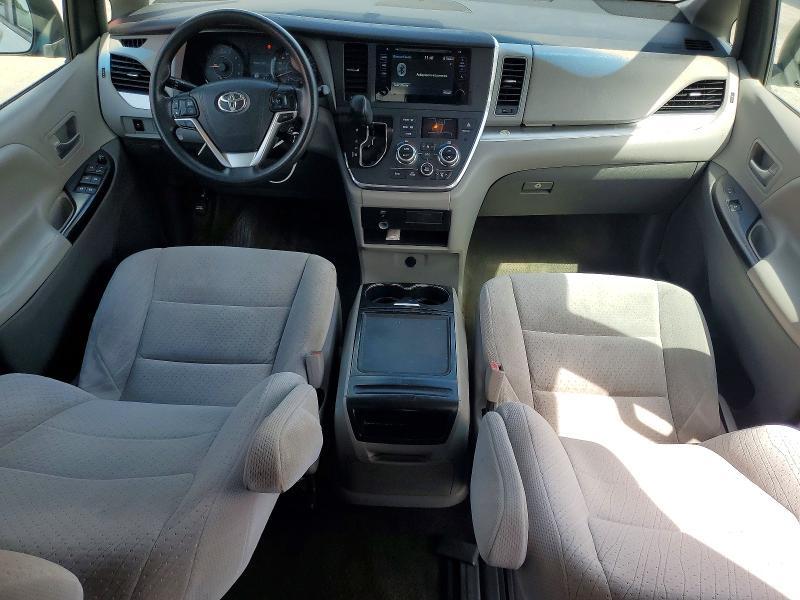 2015 Toyota Sienna le