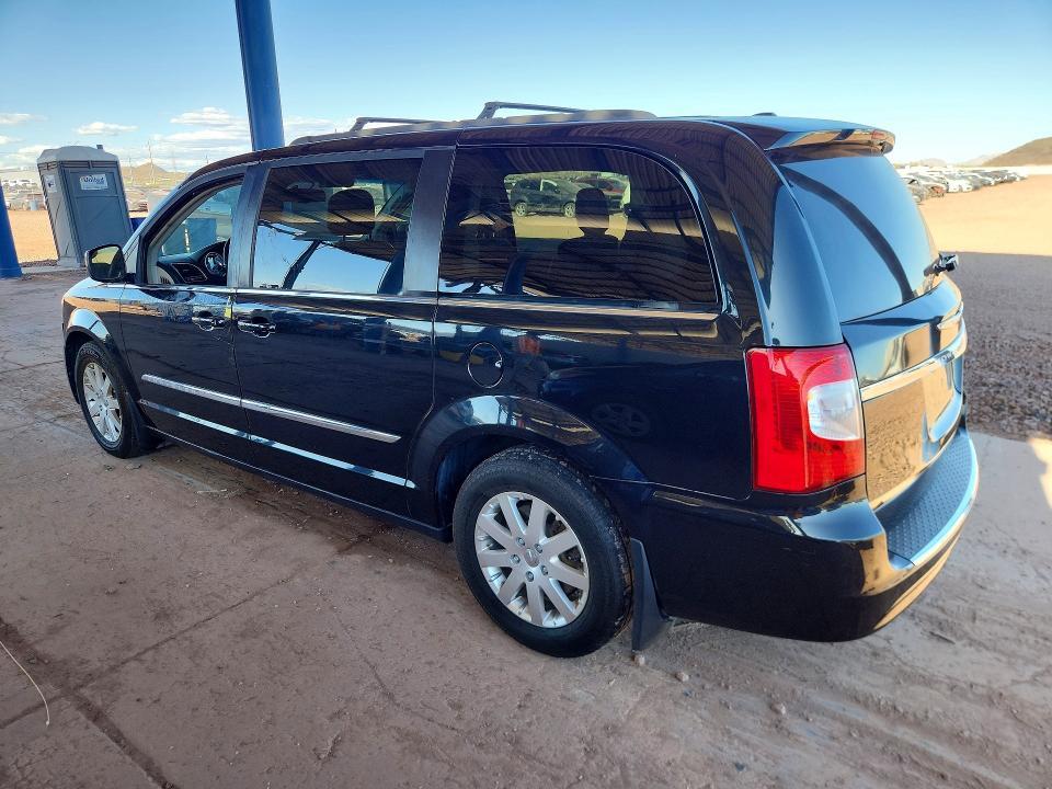 2016 Chrysler Town & Country Touring