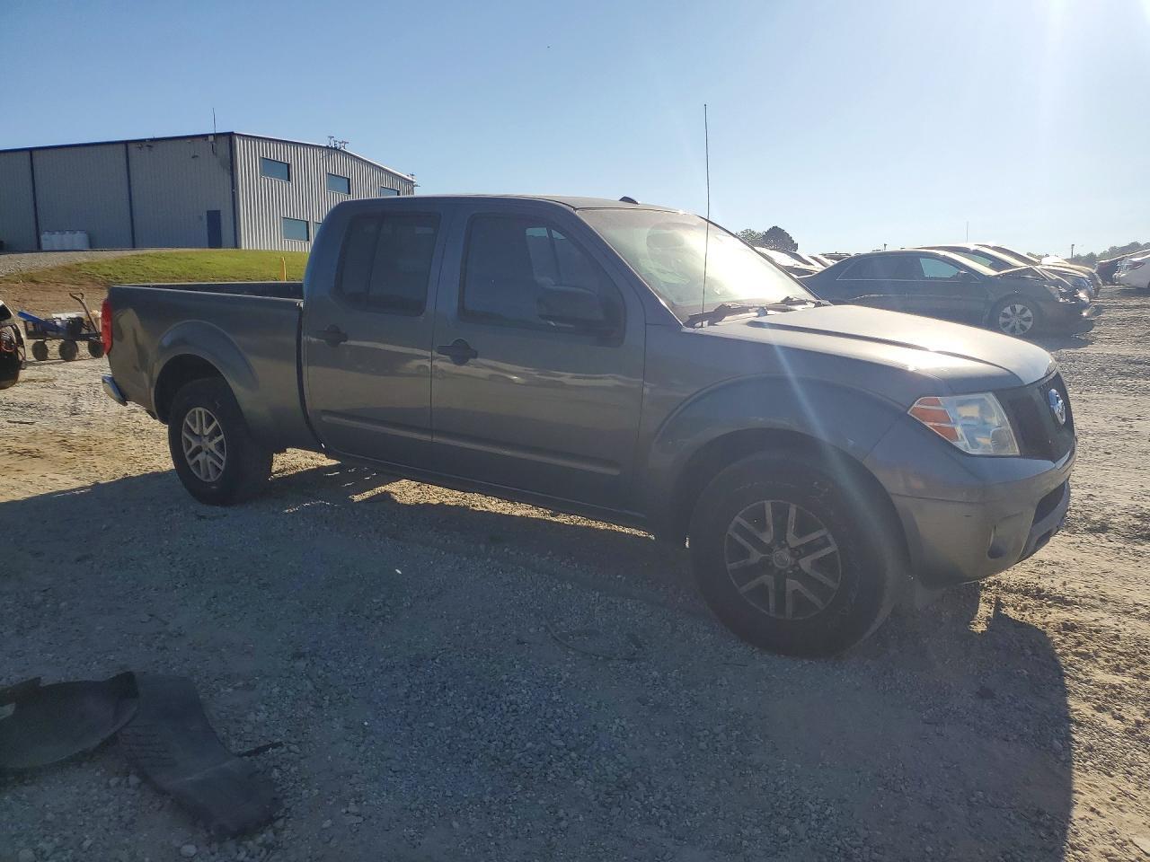2017 Nissan Frontier SV