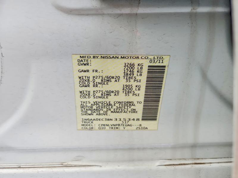 2011 Nissan Titan SV