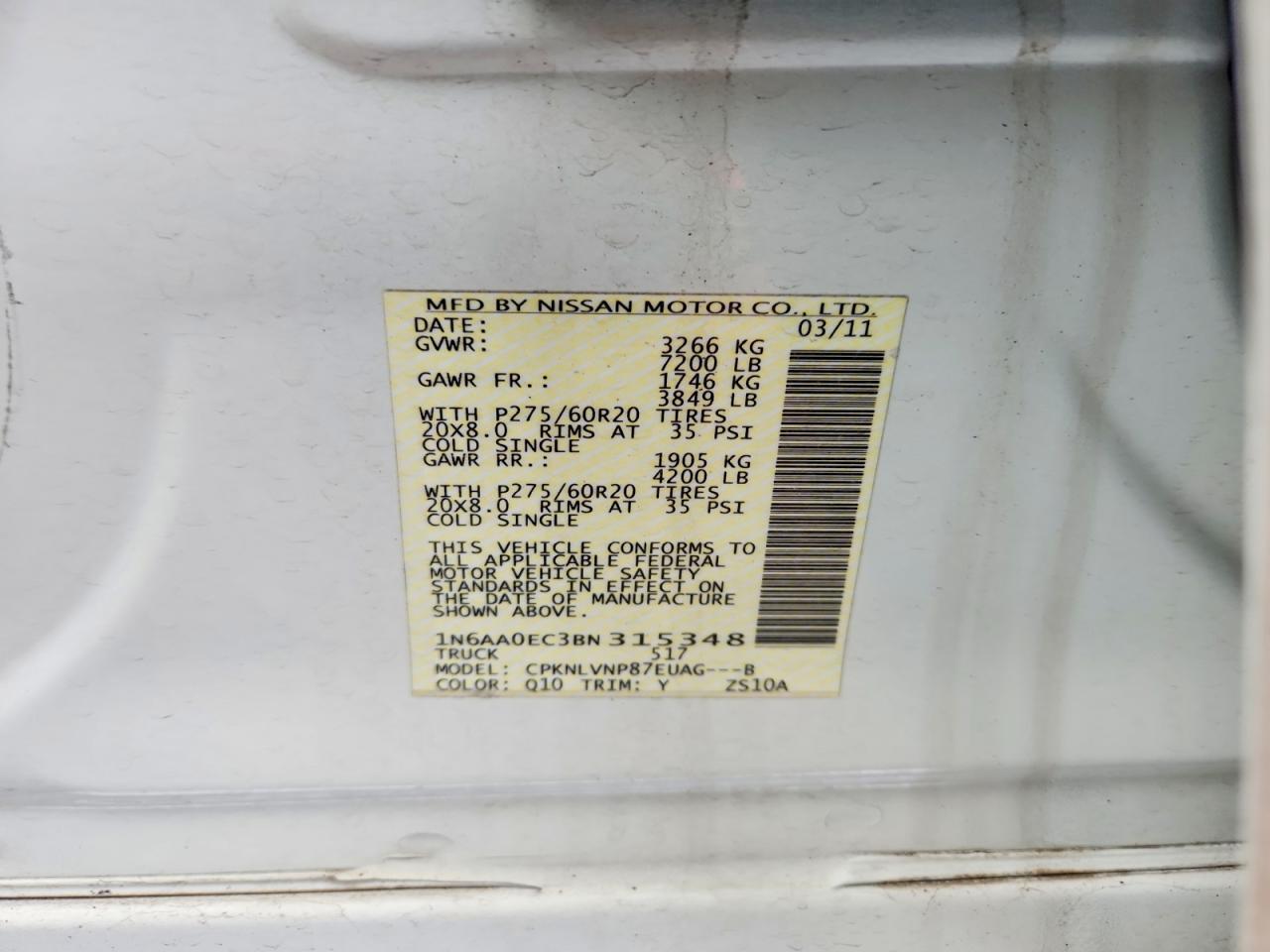 2011 Nissan Titan SV