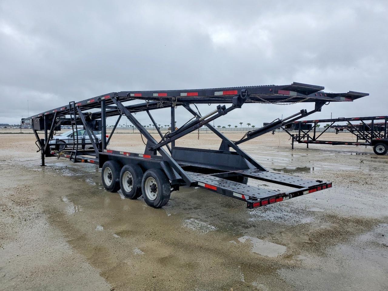 2022 Texas Pride CA84727KGN Car Carrier