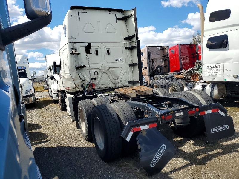 2019 Freigliner 2019 Freightliner Cascadia 1-Semi Truck