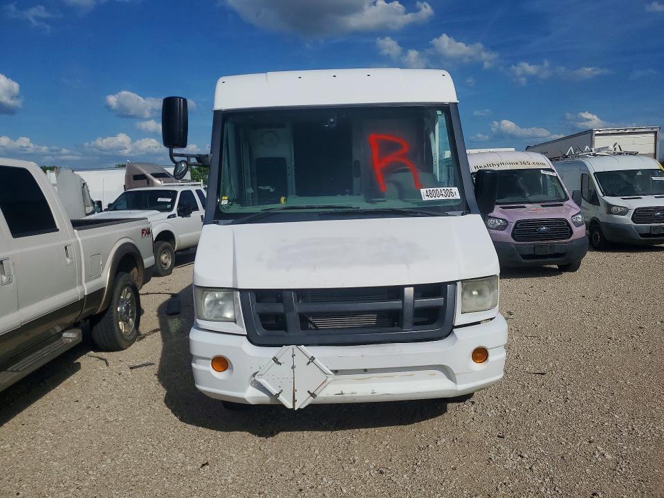 2012 Isuzu NPR