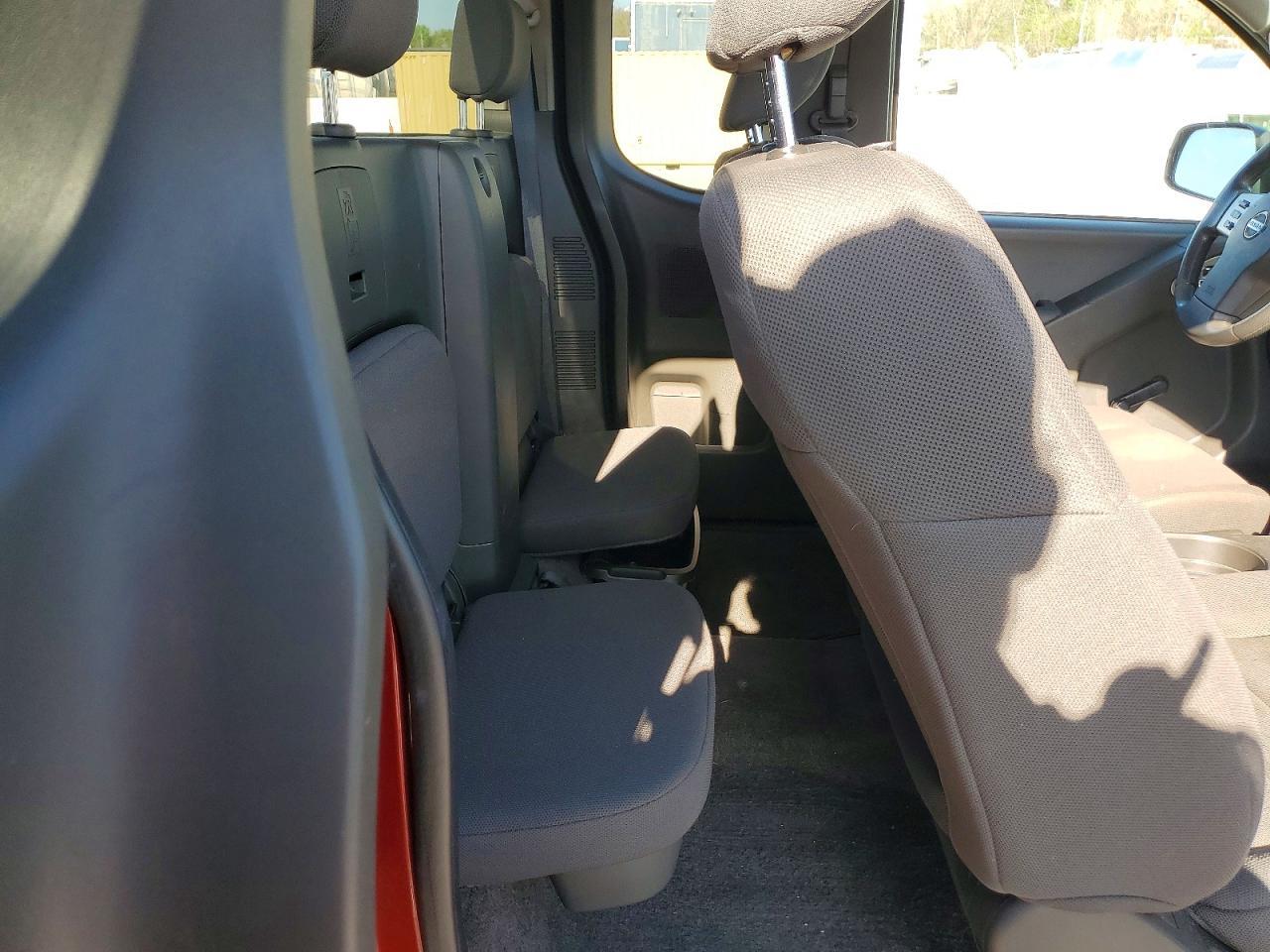 2017 Nissan Frontier S