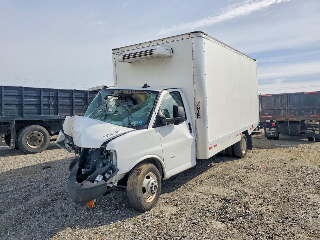 2024 GMC Savana Refrigerated BOX Truck