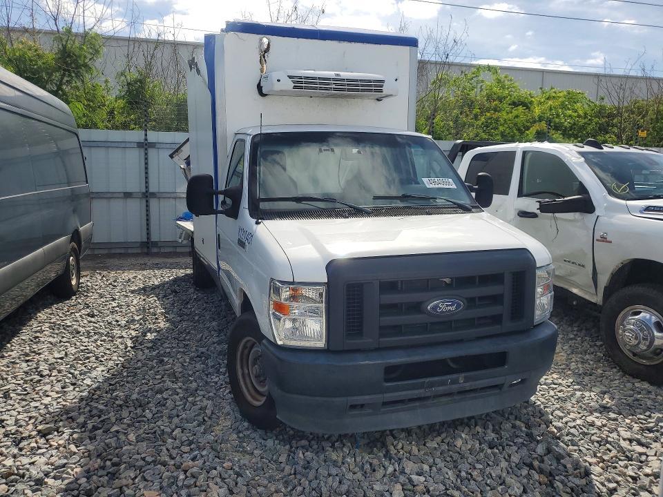 2023 Ford E350 Refrigerated BOX Truck