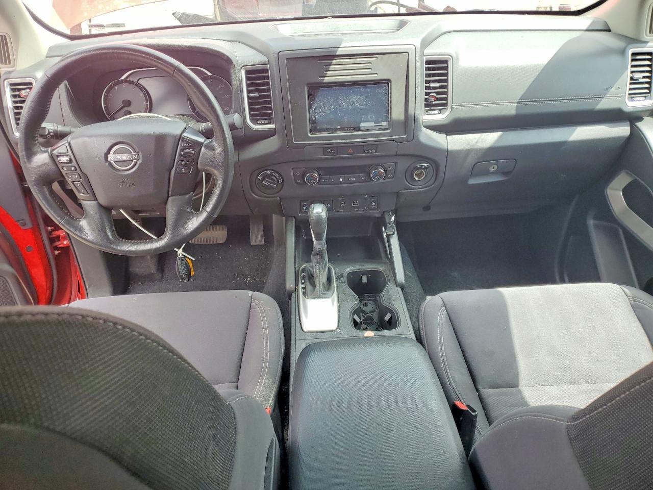 2023 Nissan Frontier SV