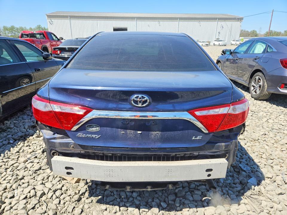 2016 Toyota Camry le