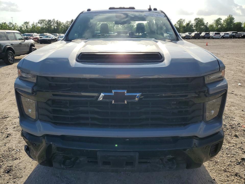 2025 Chevrolet Silverado K2500 Custom