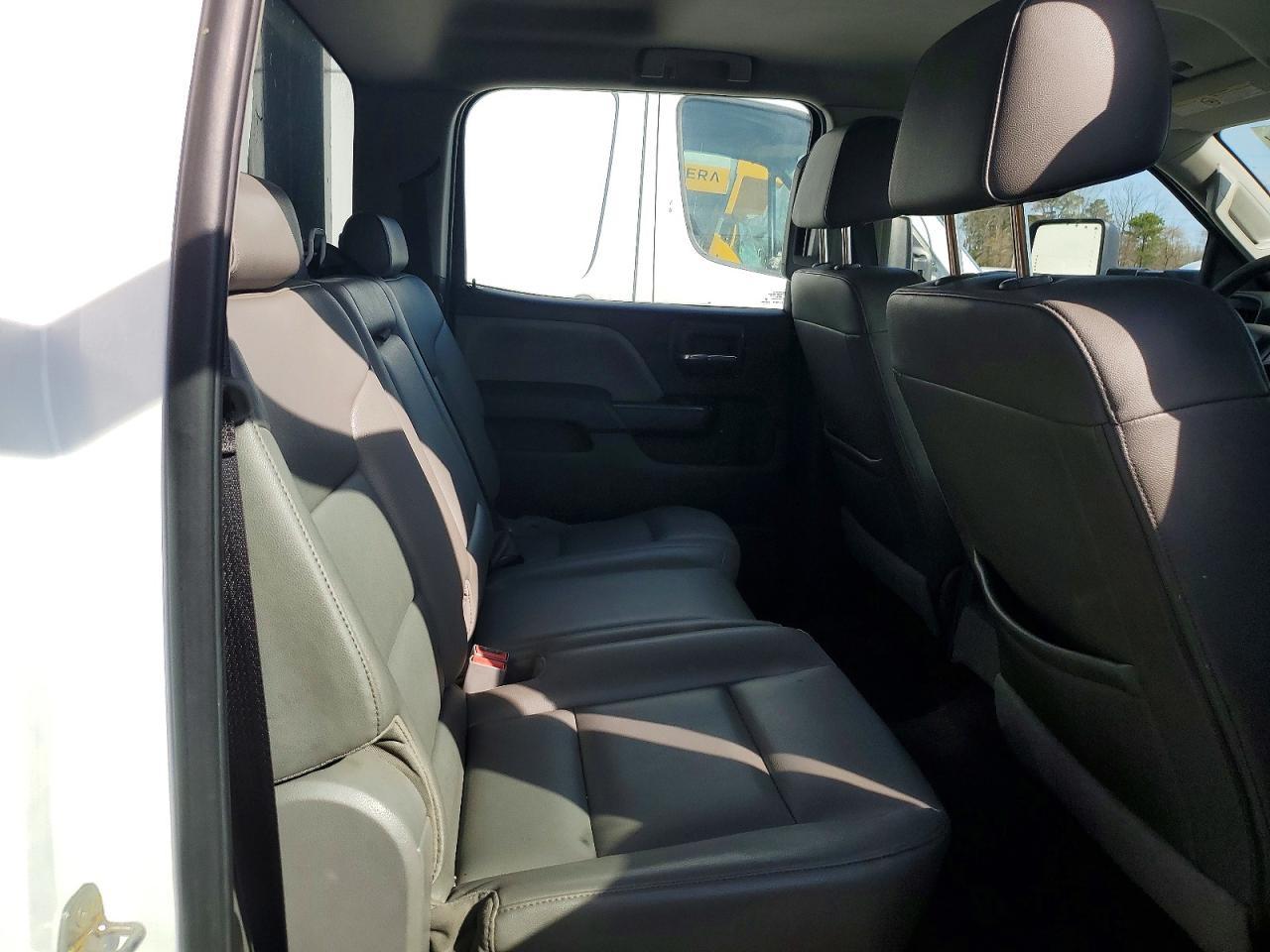 2017 Chev Rolet Silverado Dump Truck