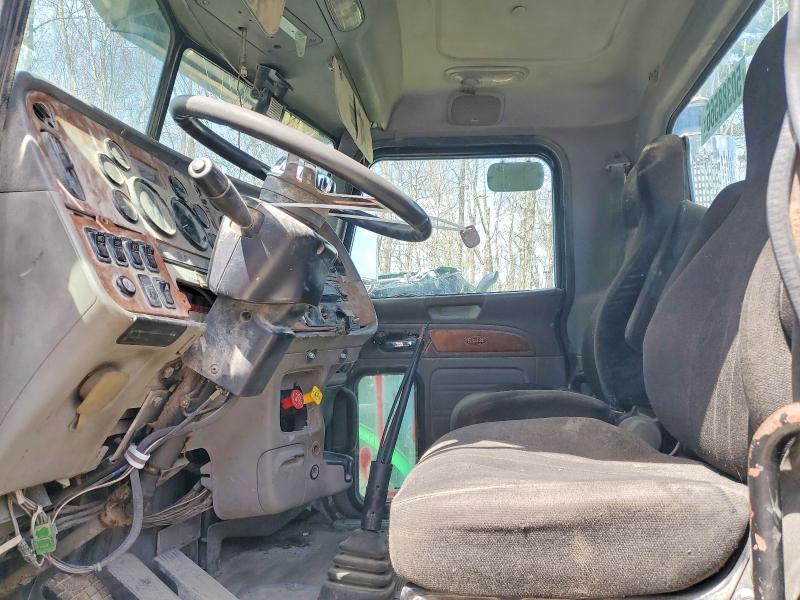 2007 Peterbilt 379 Semi Truck